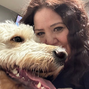 Meet your Posher, Carrie